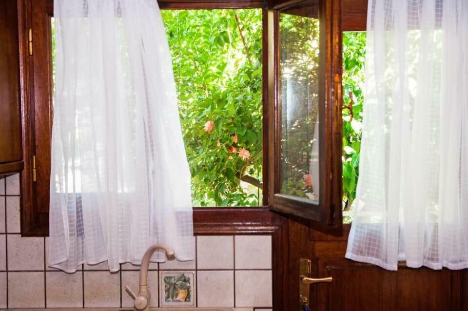 Dorothea'S Villa Platanos  Eksteriør bilde